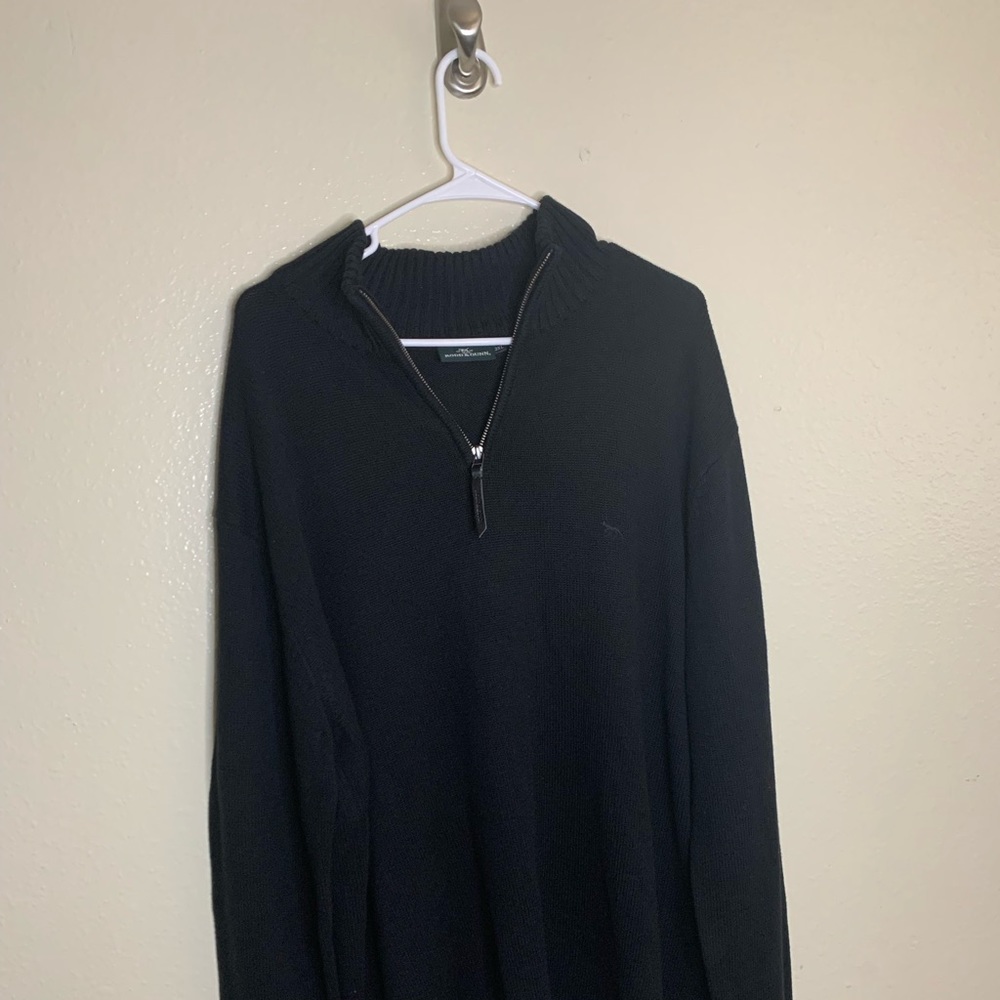 ** SOLD** 
NWT RODD AND GUNN, BLACK ZIPPER TURTLE NECK XXL